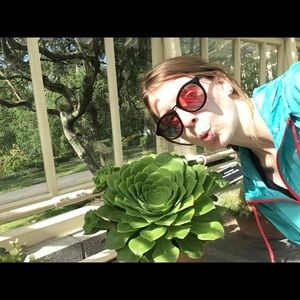 Meet your Posher, Kaitlyn